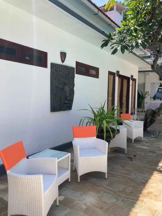 Villa Agung Beach Inn Lovina Kültér fotó