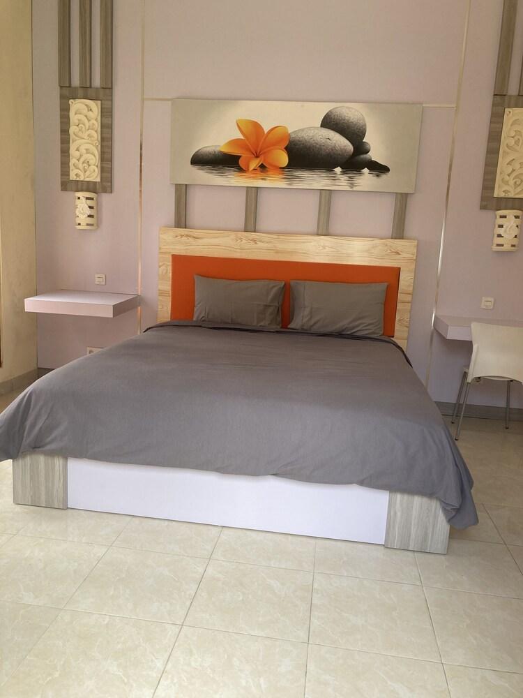 Villa Agung Beach Inn Lovina Kültér fotó