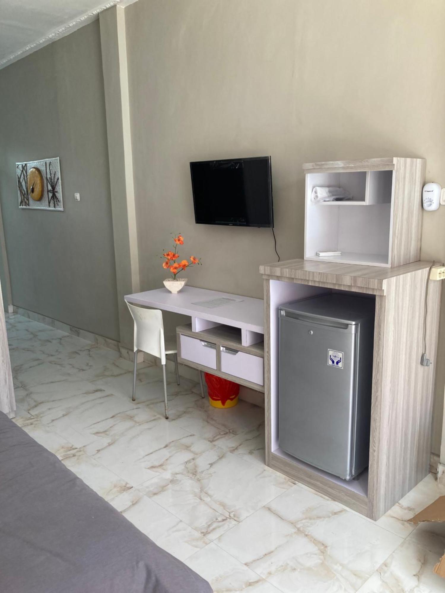 Villa Agung Beach Inn Lovina Szoba fotó